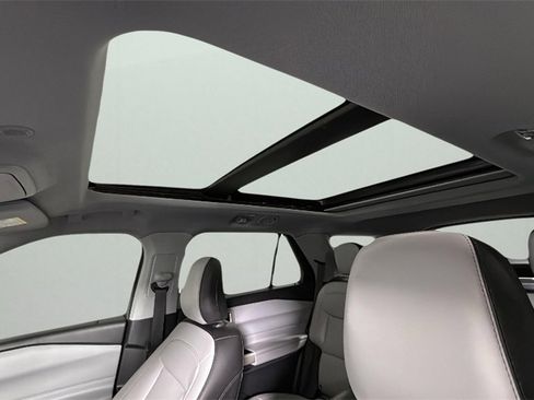 Used 2021 Ford Explorer XLT w/ Equipment Group 202A image 26