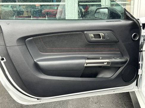 Used 2016 Ford Mustang Shelby GT350R w/ GT350R Equipment Group 920A image 19