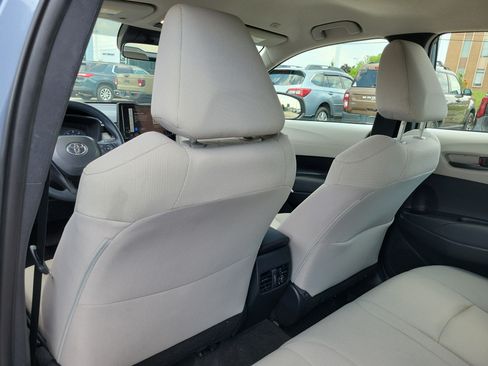 Used 2023 Toyota Corolla Cross L AWD/4WD image 13