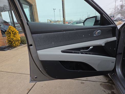 New 2026 Hyundai Elantra Limited image 15