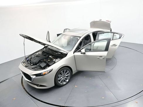 New 2026 MAZDA MAZDA3 2.5 S Sedan w/ Preferred Pkg FWD image 26