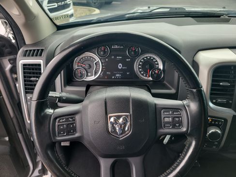 Used 2019 RAM 1500 Big Horn AWD/4WD image 26