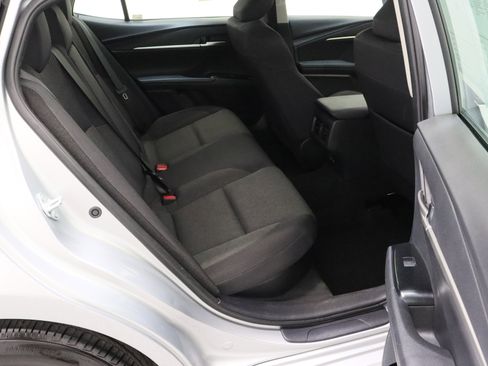 Used 2025 Toyota Camry LE FWD image 33