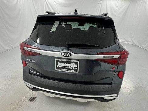 Used 2021 Kia Seltos S AWD/4WD image 4