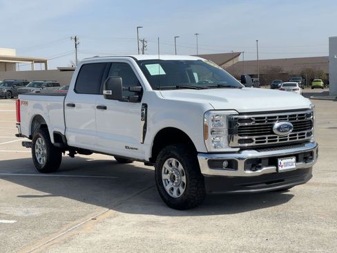 Used 2024 Ford F250 XLT w/ FX4 Off-Road Package image 7