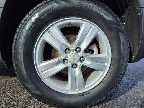 Used 2020 Chevrolet Trax LT w/ LT Convenience Package image 30