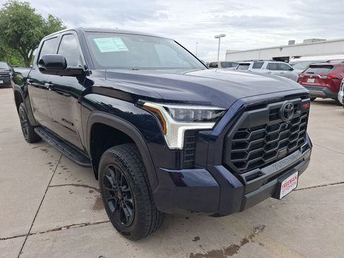 Used 2025 Toyota Tundra Limited w/ TRD Off-Road Package AWD/4WD image 8