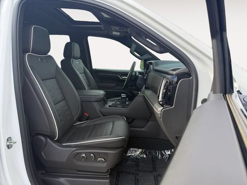 Used 2024 GMC Sierra 1500 AT4X AWD/4WD image 24