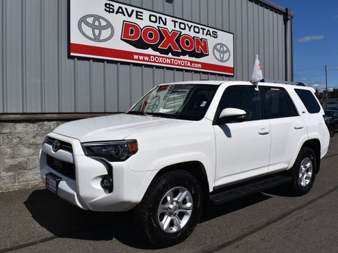 Certified 2021 Toyota 4Runner SR5 Premium image 1