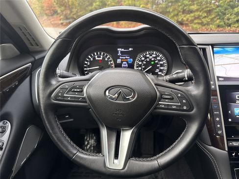 Used 2018 INFINITI Q50 Luxe image 12