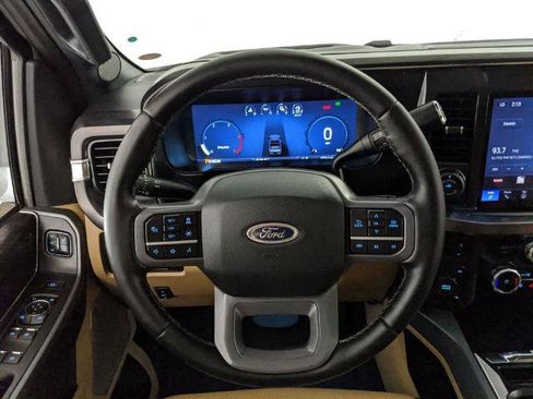 Certified 2025 Ford F350 Lariat w/ Lariat Ultimate Package AWD/4WD image 10