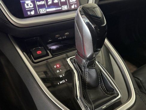 Used 2021 Subaru Outback Limited image 15