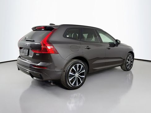 Certified 2023 Volvo XC60 B5 Plus w/ Protection Package Premier AWD/4WD image 6