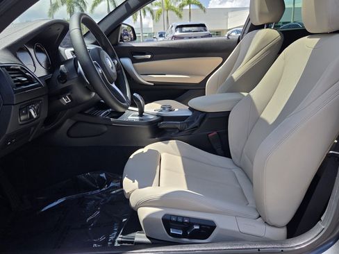 Used 2020 BMW 230i Coupe w/ M Sport Package RWD image 10