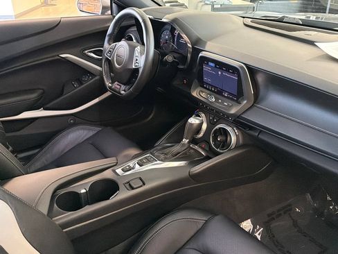 Used 2020 Chevrolet Camaro SS RWD image 22