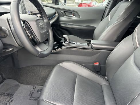 Used 2024 Toyota Prius Limited image 11