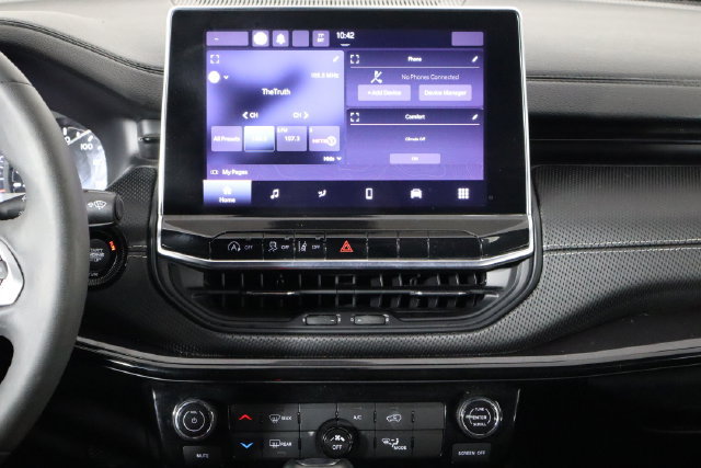 Used 2022 Jeep Compass Latitude FWD image 23