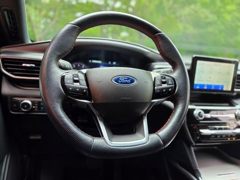 Used 2022 Ford Explorer ST-Line RWD image 26