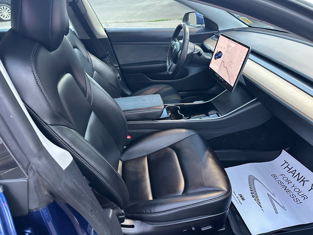 Used 2020 Tesla Model 3 Standard Range Plus RWD image 12
