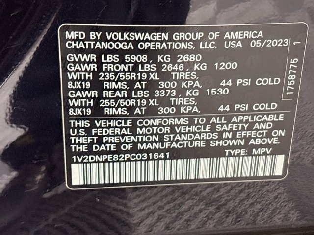 Certified 2023 Volkswagen ID.4 Pro AWD/4WD image 31