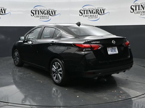Used 2024 Nissan Versa SV FWD image 5