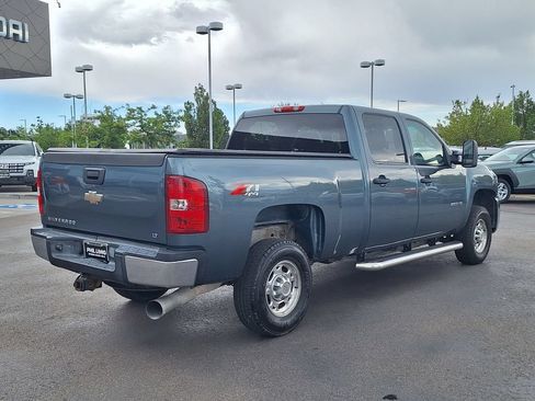 Used 2010 Chevrolet Silverado 2500 LT w/ Interior Plus Package AWD/4WD image 3
