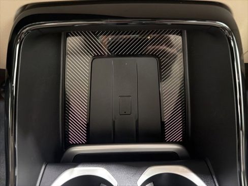 Used 2025 BMW X1 xDrive28i w/ Convenience Package image 37