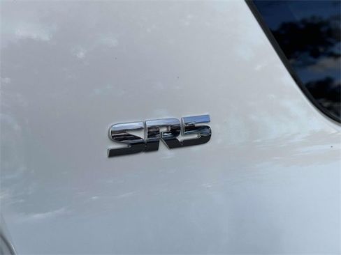 Used 2019 Toyota 4Runner SR5 Premium image 6