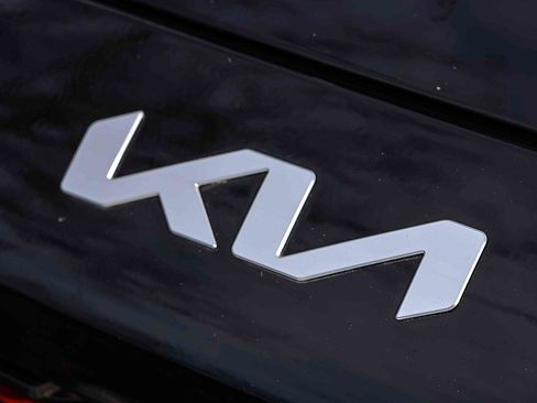 Certified 2023 Kia Forte GT-Line w/ GT-Line Technology Package image 31