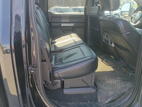 Used 2019 Ford F250 Lariat w/ Chrome Package image 16