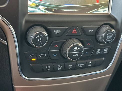 Used 2017 Jeep Grand Cherokee Limited image 17