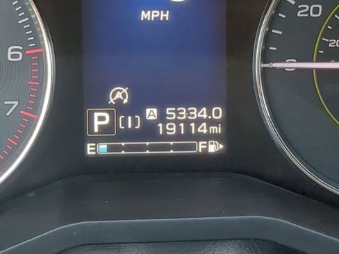 Used 2022 Subaru Crosstrek 2.5i Sport w/ Moonroof Package image 15