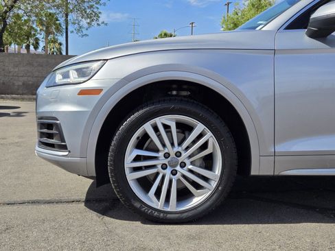 Used 2018 Audi Q5 2.0T Premium Plus w/ Premium Plus Package AWD/4WD image 9