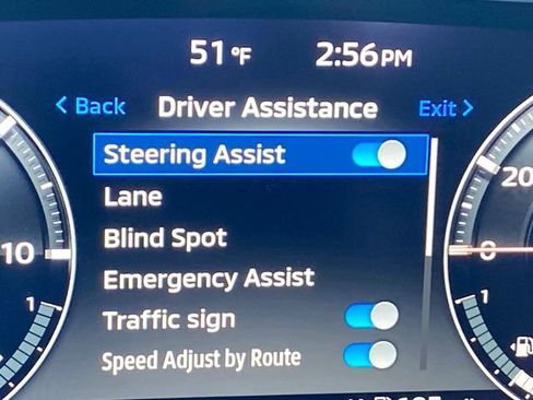 New 2025 Mitsubishi Outlander SE image 16