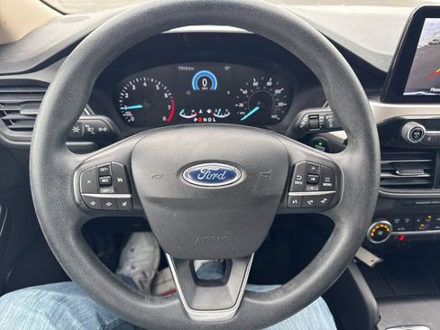 Used 2020 Ford Escape SE image 22