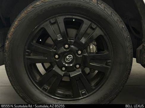 Used 2019 Toyota Sequoia TRD Sport w/ TRD Sport Premium Package AWD/4WD image 10