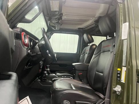 Used 2022 Jeep Wrangler Unlimited Rubicon w/ Steel Bumper Group AWD/4WD image 18