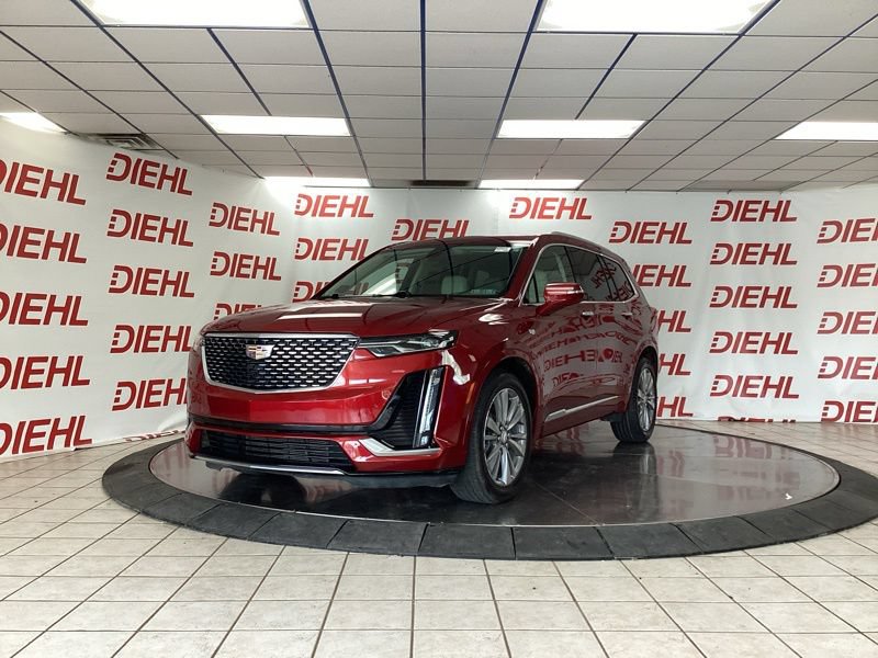 Used 2022 Cadillac XT6 Premium Luxury FWD image 3