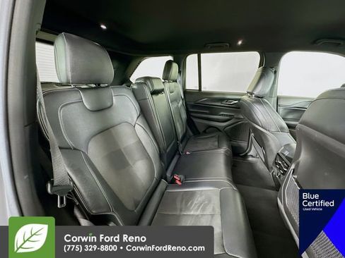 Used 2024 Jeep Grand Cherokee Altitude image 29