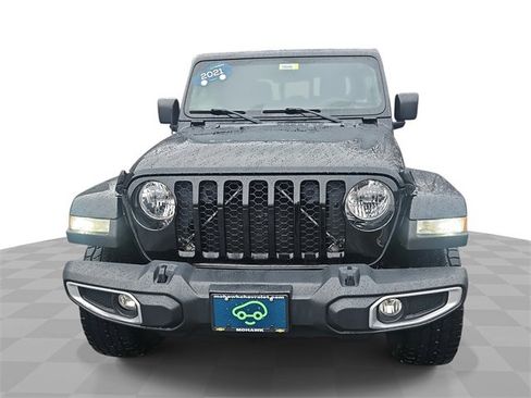 Used 2021 Jeep Gladiator Sport image 1