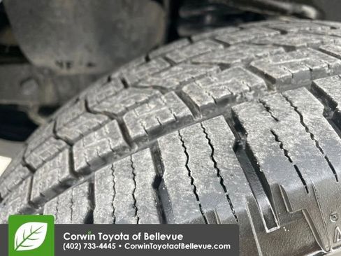 Used 2021 Toyota Tacoma Limited image 28