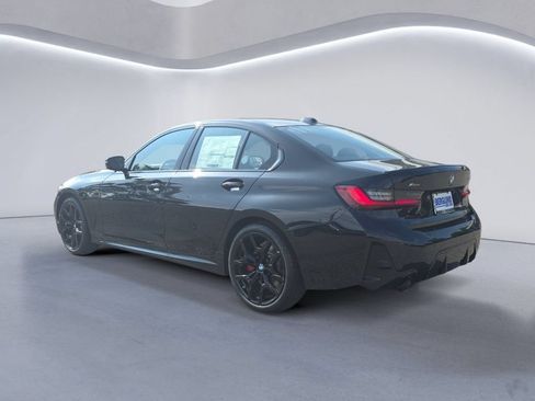 New 2026 BMW 330i xDrive Sedan w/ M Sport Package AWD/4WD image 5