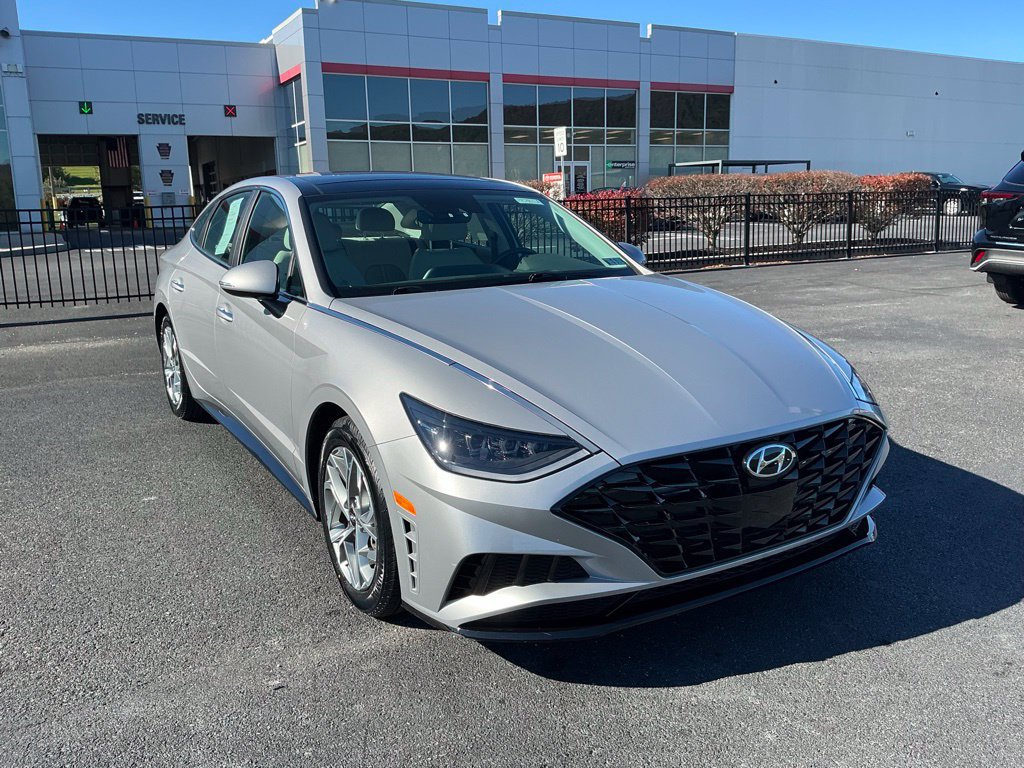 Certified 2023 Hyundai Sonata SEL w/ Convenience Package FWD image 3
