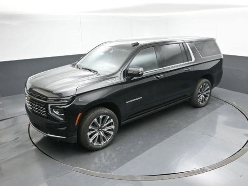 New 2026 Chevrolet Suburban High Country image 18