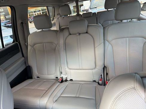 Used 2022 Jeep Wagoneer Series II image 17