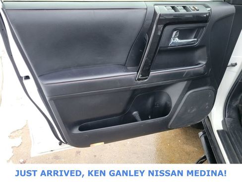 Used 2023 Toyota 4Runner TRD Off-Road Premium image 15