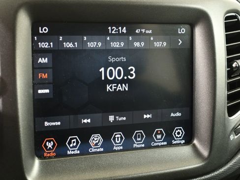 Used 2019 Jeep Compass Trailhawk image 29