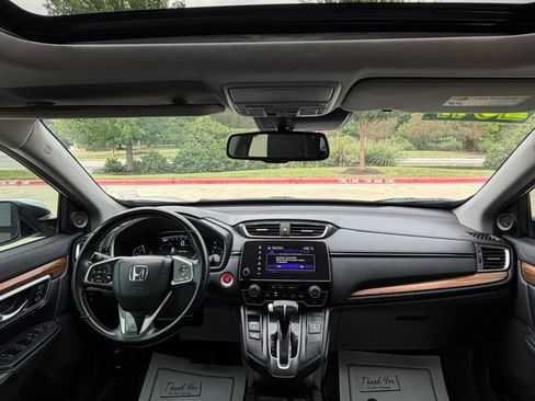 Used 2017 Honda CR-V Touring image 9