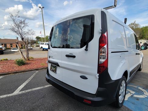 Used 2019 Ford Transit Connect XL image 13