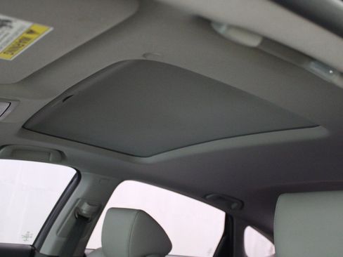 Used 2018 Honda Accord Touring image 42